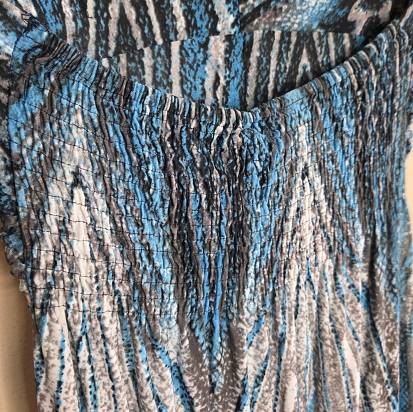 NWT Shoreline | Blue & Gray Print Halter Style Maxi Dress Wood Bead Strap Detail - Picture 5 of 8